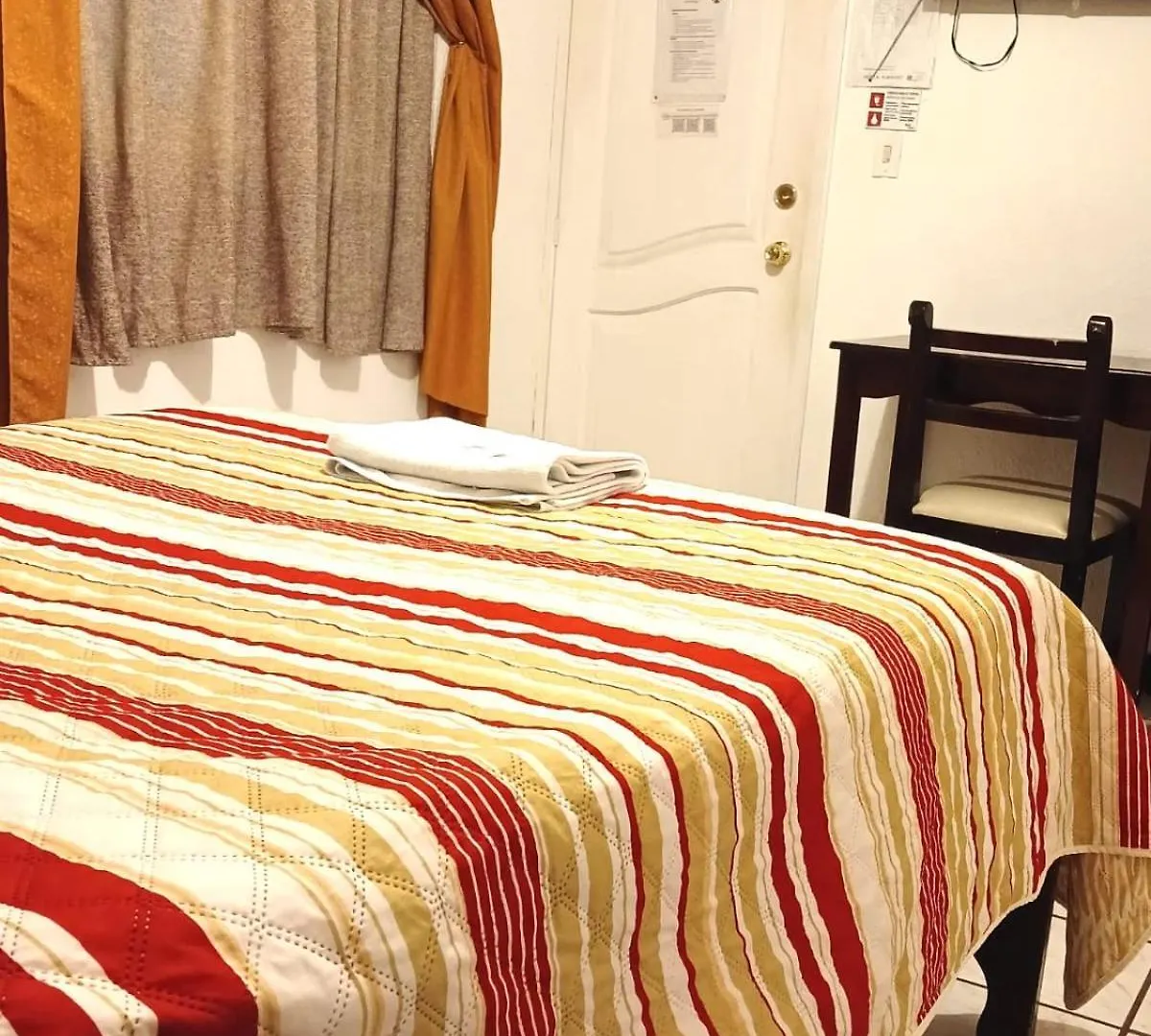 Hostal Almagro Quito Penzion